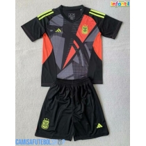 Camisa de time de futebol Argentina Goleiro Replicas 1º Equipamento Infantil Copa America 2024 Manga Curta (+ Calças curtas)
